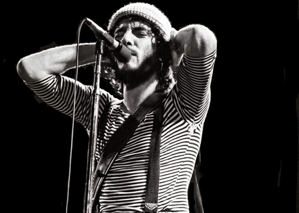 Singer Bruce Springsteen 1985 at microphone