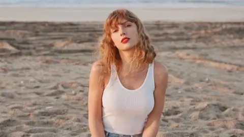 Taylor Swift on the beach