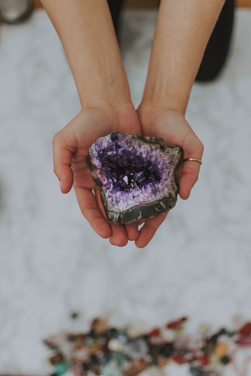 She’s a goddamn glorious geode!