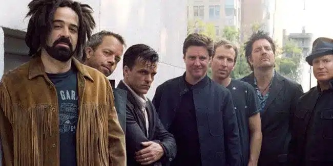 Group photo of the band Counting Crows