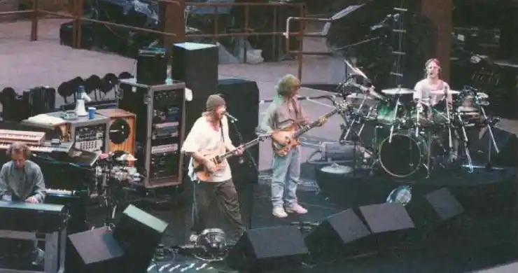 Photo of the band Phish live on stage