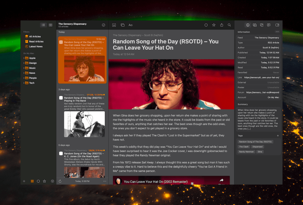 Screen grab of the app News Explorer showing this blog's feed and a sample post selected to show the app interface.